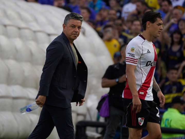 River y un panorama que puede complicarle la vida: ¿por qué una derrota con Vélez podría dejarlo afuera de la próxima Libertadores y hasta de los playoffs?