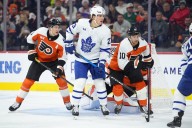 Deadspin | Maple Leafs cruise past Flyers