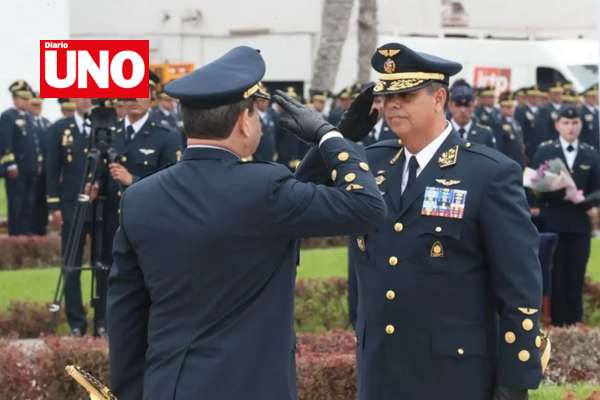 Mario Contreras asume el mando de la Fuerza Aérea del Perú con promesa de modernización