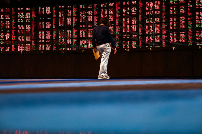 Foreigners turn net buyers of Asian bonds in October on improved growth outlook