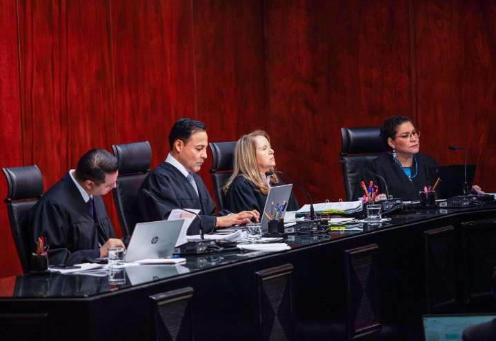 SCJN avala que fotos de candidatos aparezcan en boletas electorales