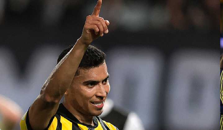 Orbelín Pineda y Luka Jovic sueñan con liderato en Grecia tras triunfo ante Panathinaikos