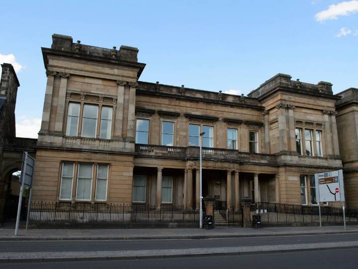 Jury retires in case of man accused of chasing police with chainsaw