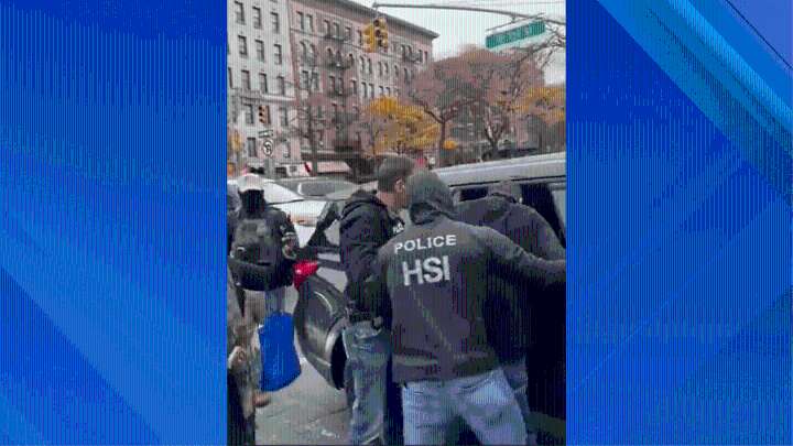 Federal agents seen taking man in NYC