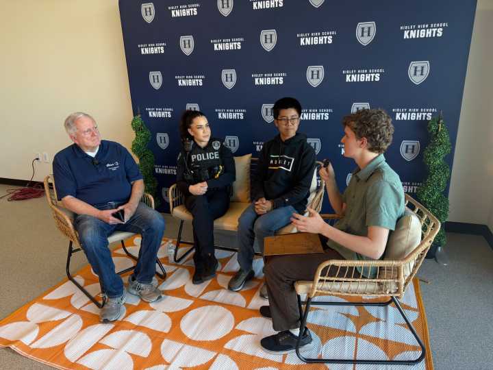 Gilbert mayor aims at building community ties at Higley High listening session  