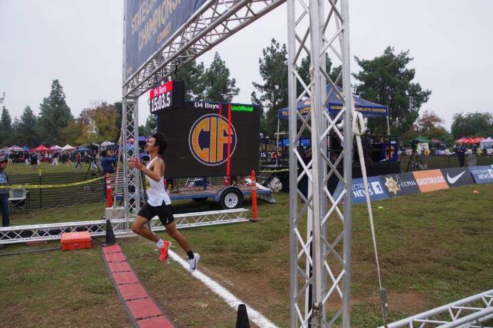 Sage Creek's Josiah Bowman wins state cross country title in Division 4