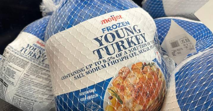 Some Thanksgiving meal staples cost less this year, but many shoppers say it doesn’t feel that way
