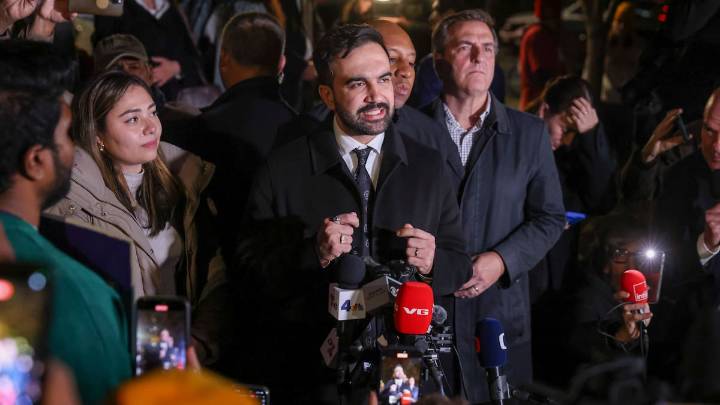 Trump pide a los neoyorquinos que voten como alcalde a un exgobernador demócrata en su cruzada contra el "comunista" Mamdani