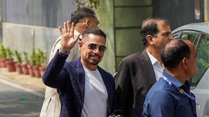 ED names Robert Vadra as accused in case against UK