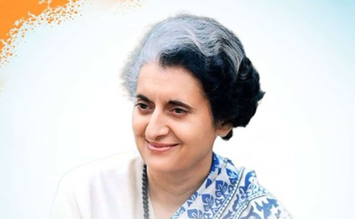 ‘Grandma, you are my ideal’: Priyanka on Indira Gandhi’s birth anniversary