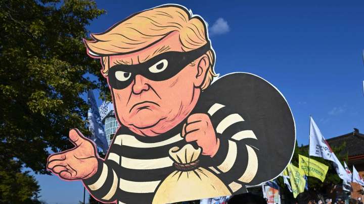 Trump admin to issue partial food stamp aid as US govt shutdown drags on