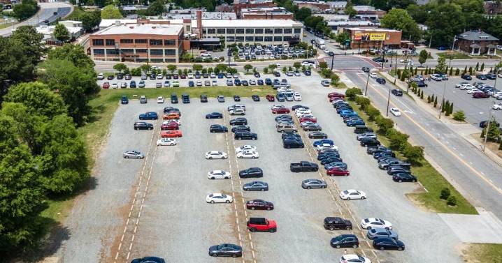 Development plan for Greensboro lot gets initial approval