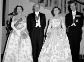 Buckingham Palace will display Queen Elizabeth's fashion