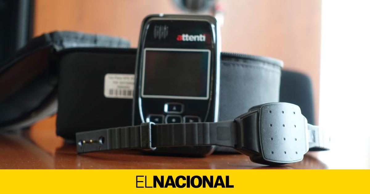 Las pulseras antimaltratadores del Gobierno vuelven a fallar y ponen en alerta a las víctimas