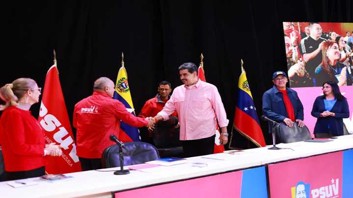 "La Revolución Bolivariana y el PSUV han logrado el más alto nivel de maduración y sabiduría para ganar la paz", afirmó Maduro