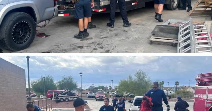 YFD donates rescue equipment to Los Algodones station