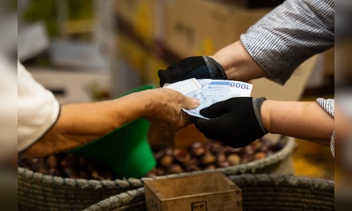 South Korea’s inflation spike may prompt country's central bank to extend easing pause