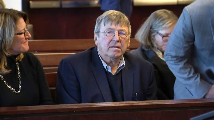 MA doctor pleads guilty in opioid manslaughter; sentence suspended