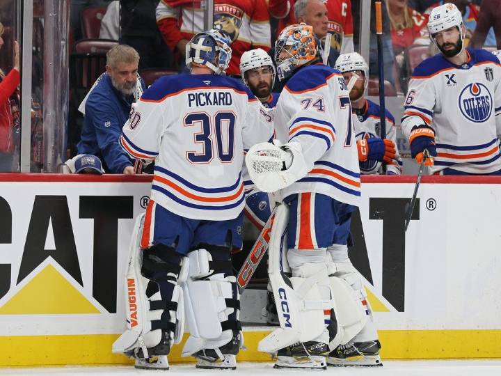 'They need to make a move': TSN hockey analyst says Edmonton Oilers need goalie help pronto