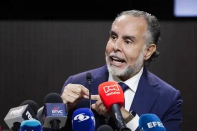 Ministro colombiano denuncia que dos drones sobrevolaron el lugar en el que vive