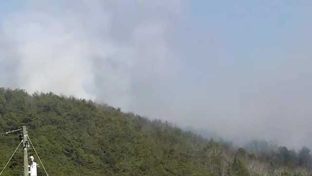 Crews respond to two fires in Buncombe County