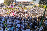 '¡Fuera Bedolla! ¡Justicia para Manzo!', claman en Uruapan