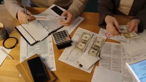 What should you do if a debt collector calls? 7 On Your Side explains your rights