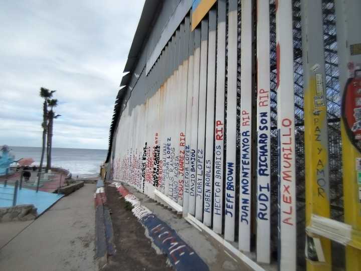 Tragedia en la frontera de México y EEUU: mujer oaxaqueña muere al caer del muro de Tijuana BC