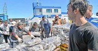Chubut: Ignacio Torres prepara un cambio tras la tormenta en el sector pesquero