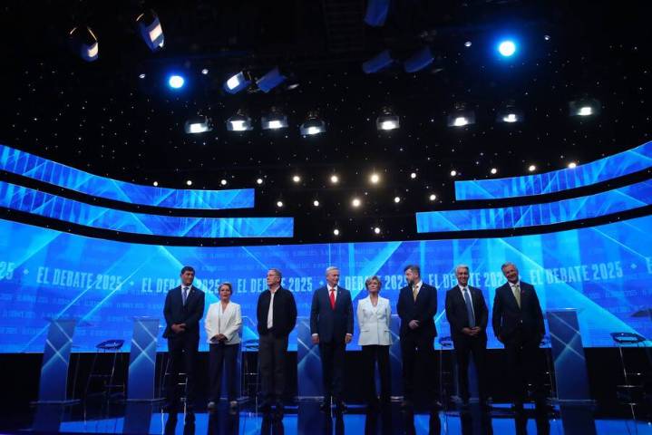 Último debate presidencial Anatel: los 8 candidatos se verán las caras antes de la primera vuelta del próximo domingo 16