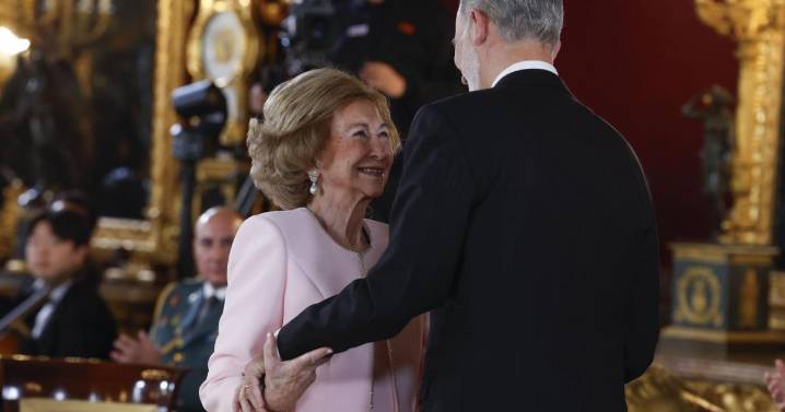 El gesto con el que la reina Sofía ha querido tener presente al rey Juan Carlos en su gran homenaje