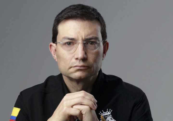 Conservadores solicita ampliar plazo de inscripción para incluir a Carlos Felipe Córdoba