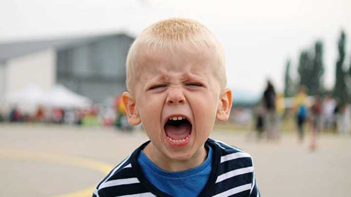 Frases que escuchamos de pequeños y afectan nuestro autoestima en la adultez