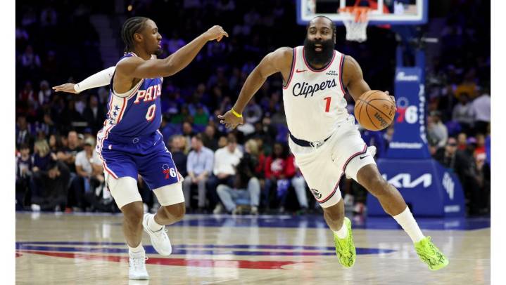 Depleted Clippers can’t hold off 76ers, drop another close game