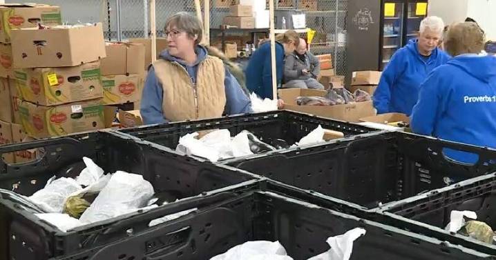 Wednesday at 10: Southern Wisconsin food pantries see historic demand and giving