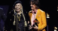 Joni Mitchell to get lifetime achievement Juno, Nelly Furtado joins Hall of Fame