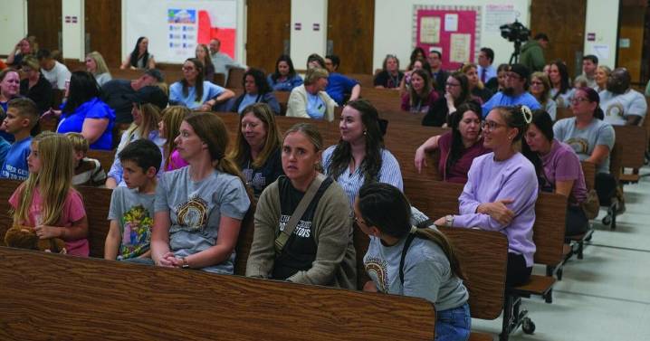 Parents vent their anger over GPS Pioneer closing plan