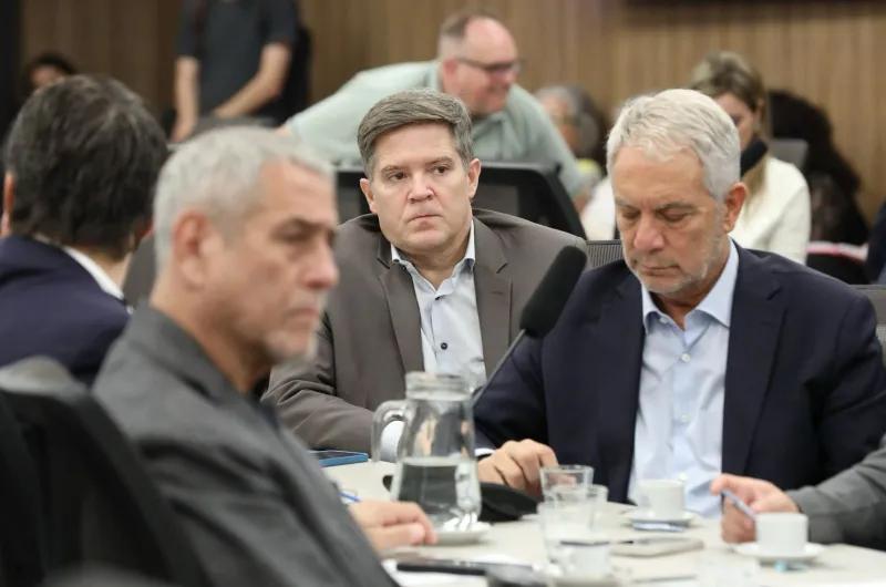 Daniel Kobylañski participó de una reunión en Diputados por fondos para municipios