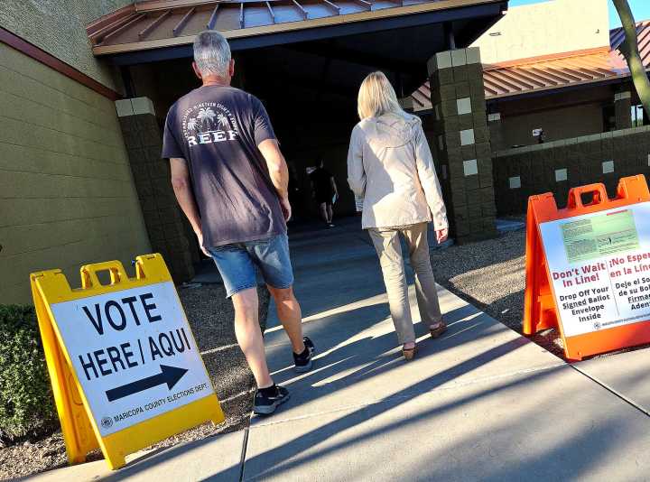 Deer Valley Unified override approval holds early, slim lead