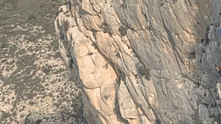 Rescatan a dos escaladores bloqueados en la vía ferrata de la Sierra del Lugar en Fortuna