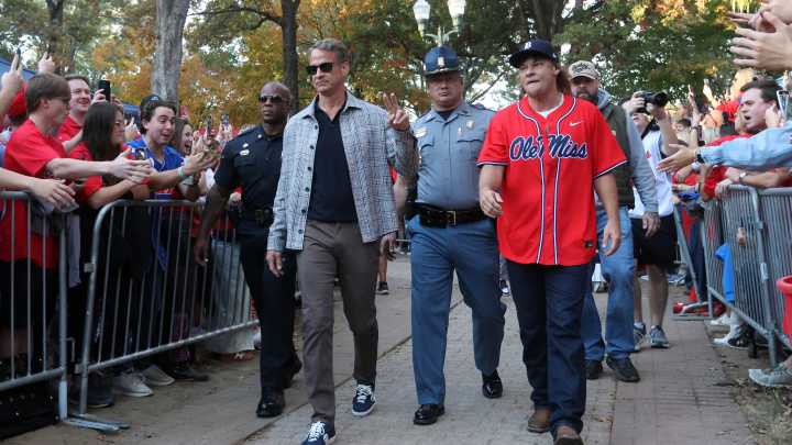 A-Listers show up for Florida football vs Ole Miss, Lane Kiffin