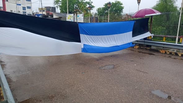 Vecinos bloquearon el puente internacional Salvador Mazza