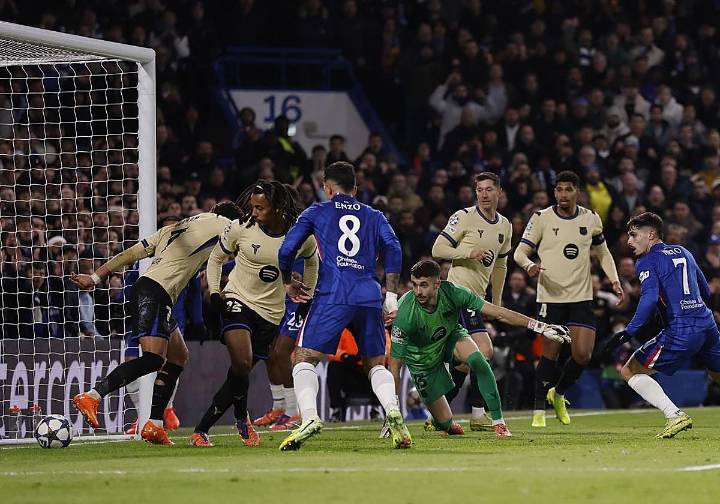 El Barça naufraga en Stamford Bridge