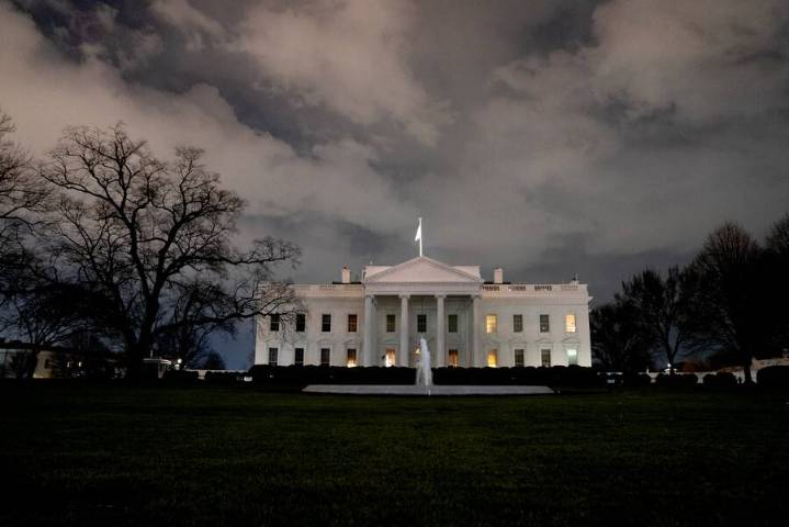 Tiroteo en las cercanías de la Casa Blanca deja a dos agentes heridos