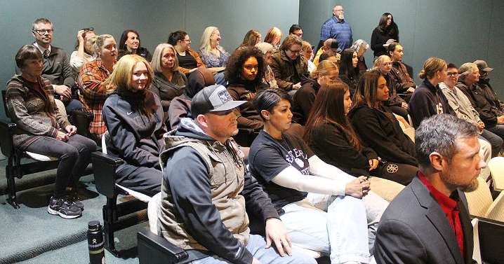 Speakers Denounce Western’s Decision to Cut Volleyball