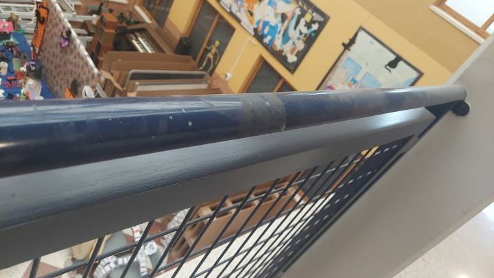 "Suciedad" en los colegios de Sevilla Este: "Faltan 220 limpiadores en los centros"