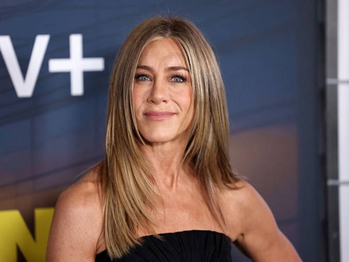 Después de siete años soltera,Jennifer Aniston hace oficial su romance con Jim Curtis