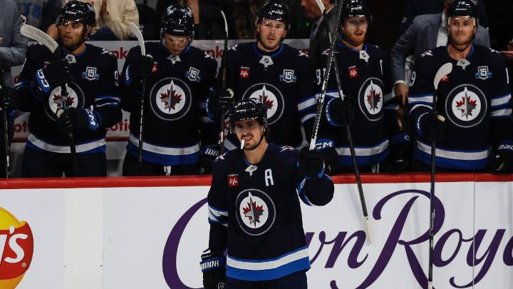 Mark Scheifele becomes Jets’ all-time games played leader