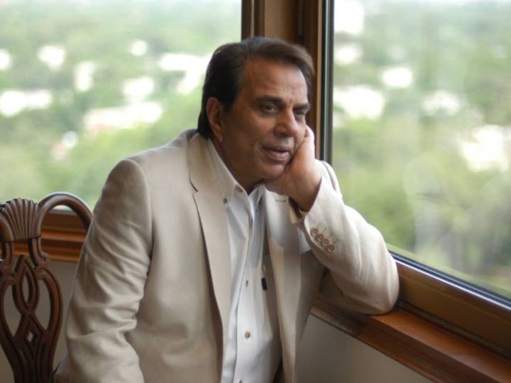 Movie Legend Dies After Several Recent Hospitalizations: Dharmendra Was 89