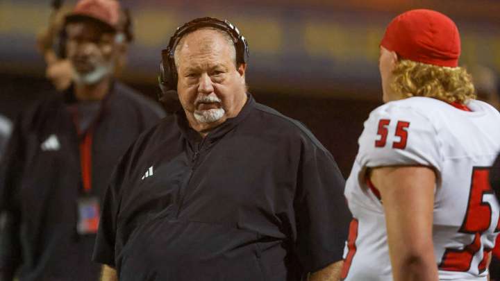 Williston football's Robby Pruitt looks for one more state title after 30 years